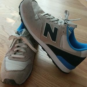 New Balance Sneakers